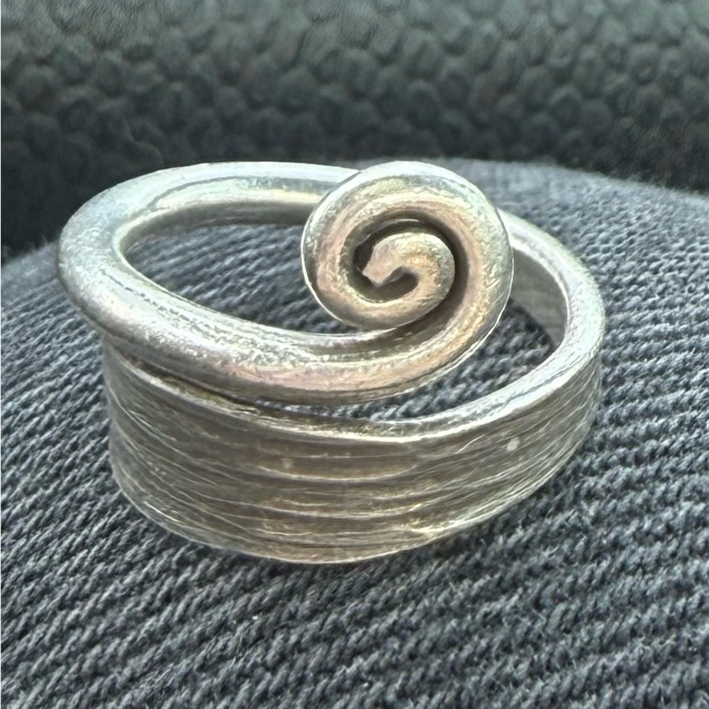Vintage Silver Swirl Ring